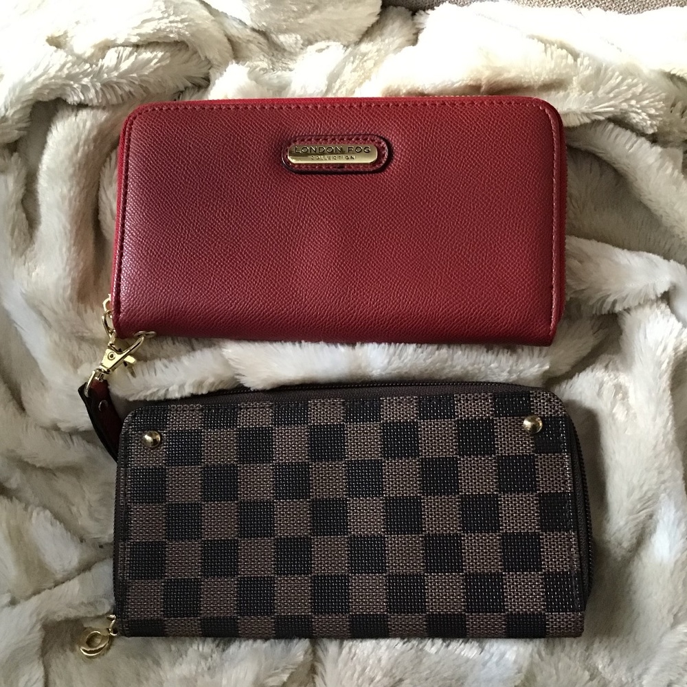 Package of 2 zip around wallets